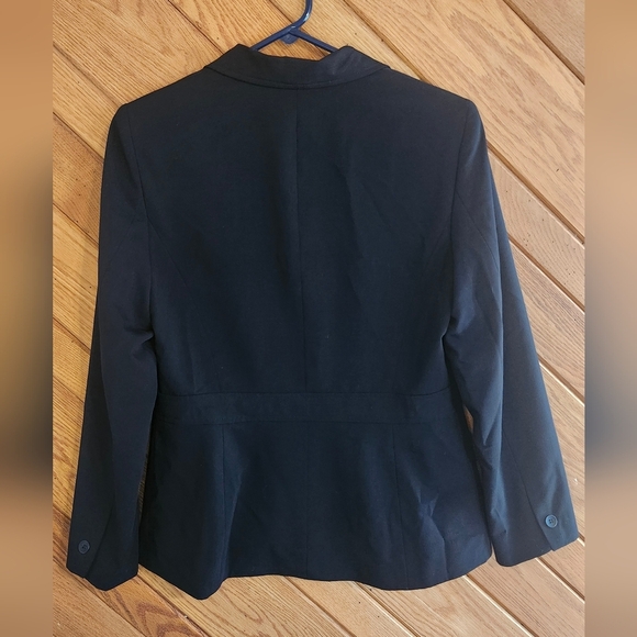 Nine & Company Basics Black Stretch 8 Petite Women's Button Front Blazer - Picture 9 of 13